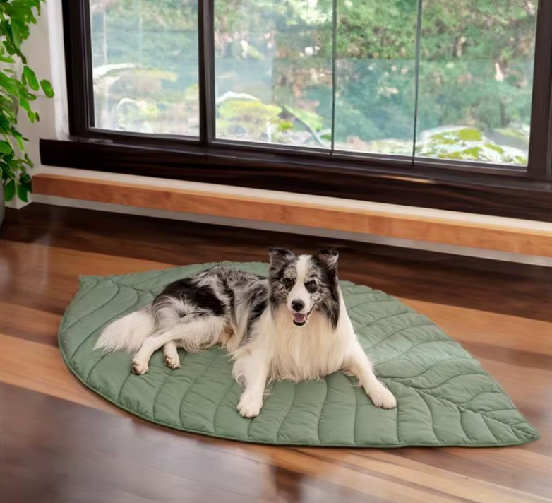 Leaf Throw Anti-Slip Blanket